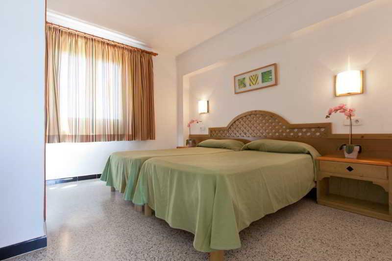 Aparthotel Niu D'Aus Porto Petro  Luaran gambar